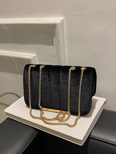 金屬裝飾鏈條翻蓋方包