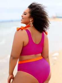 SHEIN Swim Curve 大尺碼對比邊飾帶式比基尼套裝泳衣，夏日沙灘必備 - 玫紅色 - 查看 2