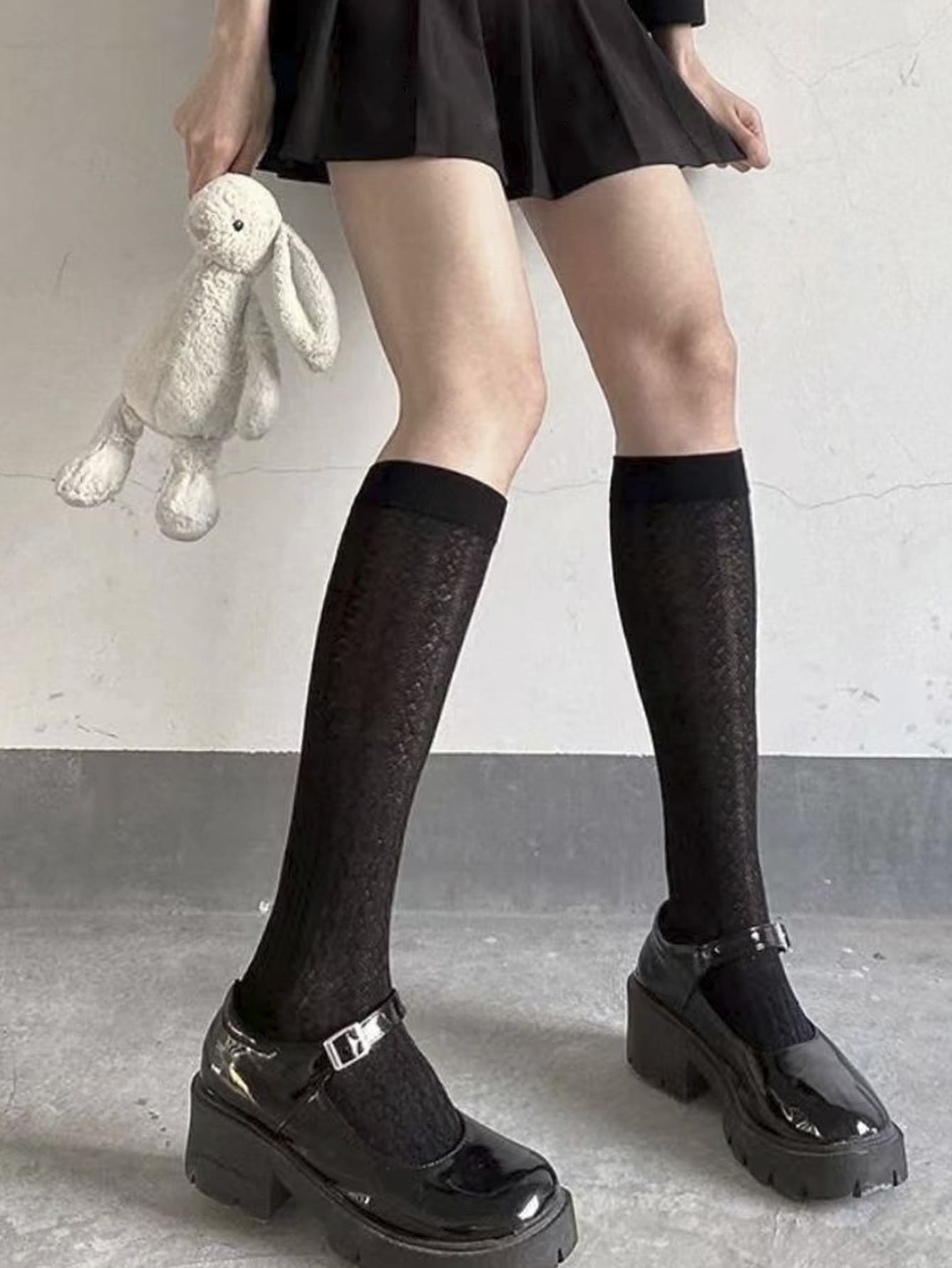 Calcetines altos con patrón geométrico - Negro - Ver 1