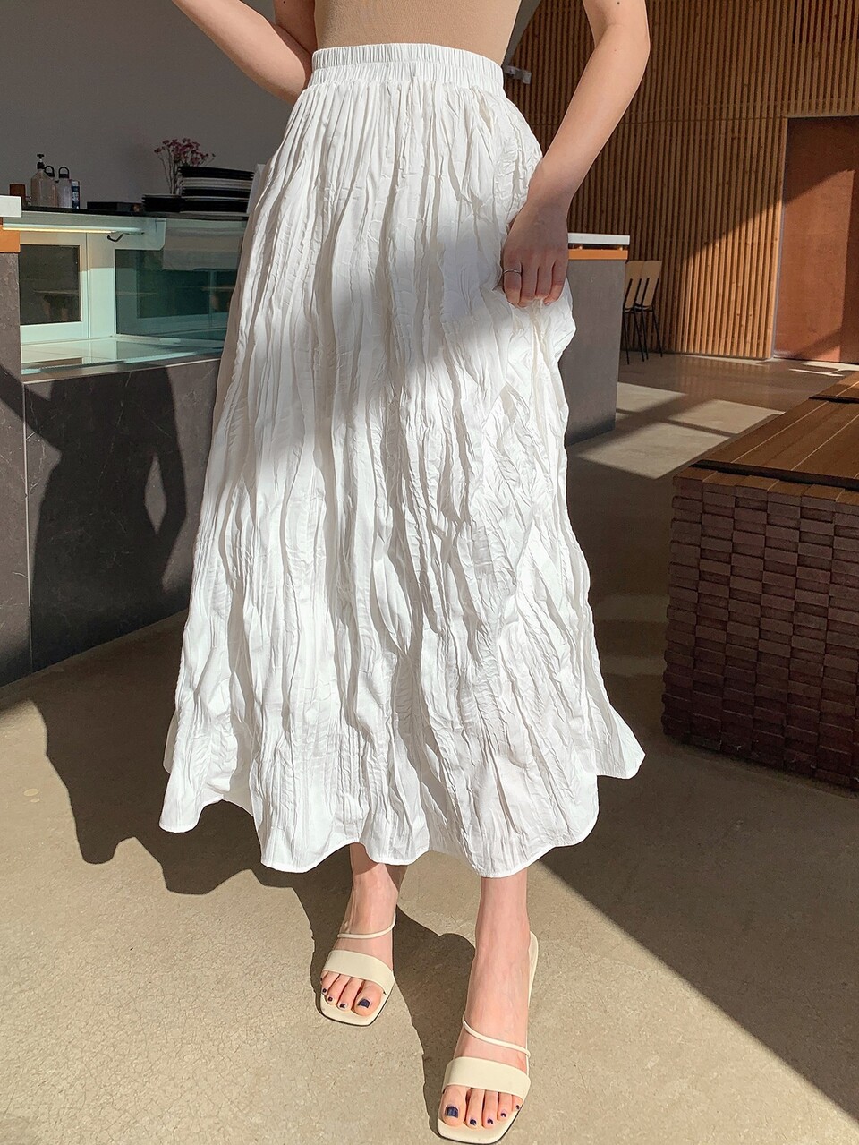 Solid Elastic Waist Flare Skirt