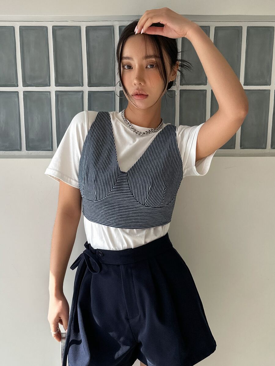 DAZY Top de tirantes crop de rayas con cremallera trasera sin camiseta - Azul Marino - Ver 1