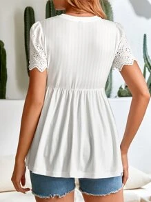 SHEIN 孕婦網眼刺繡袖荷葉邊下擺T恤 - 白色 - 查看 2
