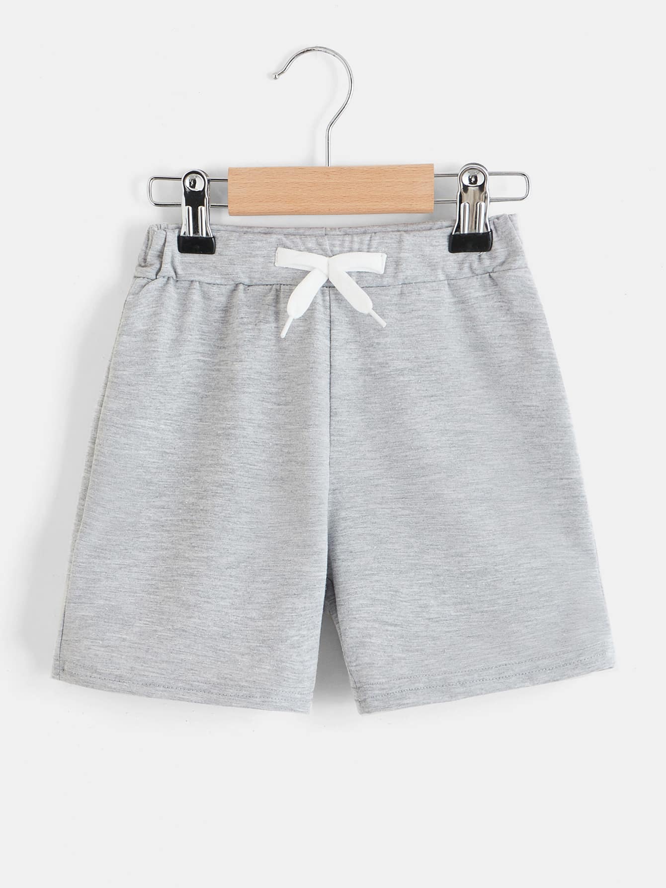 SHEIN Explorewe شورت رياضي أمامي مربوط للصبي الصغي...