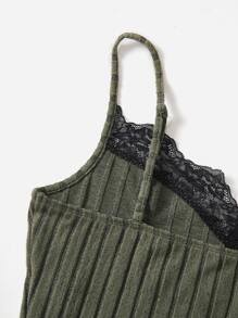 SHEIN ICON Top de tirantes ribete con encaje en contraste - Verde militar - Ver 5