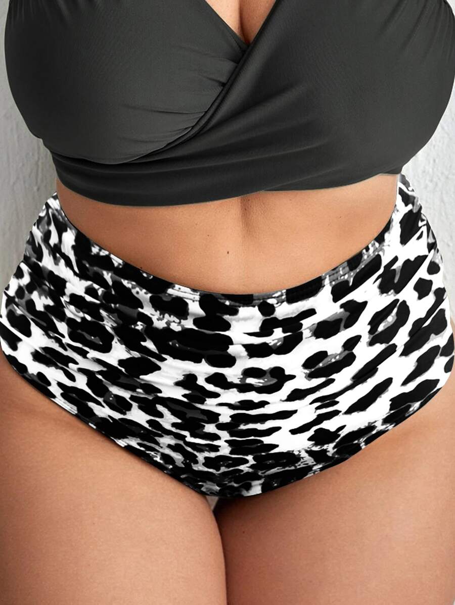 SHEIN Swim Curve 大碼豹紋印花褶邊泳衣下裝 - 黑與白 - 查看 1