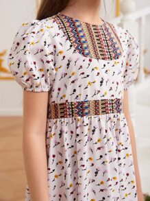SHEIN Leap Crew 女孩碎花泡泡袖連衣裙 - 彩色 - 查看 3