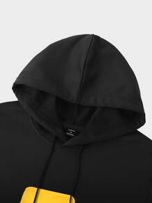 Manfinity Hypemode Hombres Capucha con estampado de oso con cordón - Negro - Ver 4