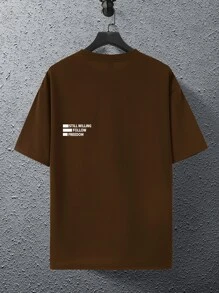Manfinity Hypemode Camiseta de corte holgado para hombre con estampado de letras y hombros caídos - Café integral - Ver 4
