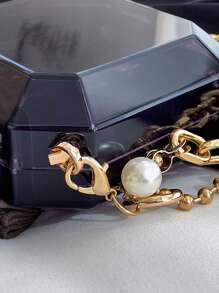 Mini kiss Lock Chain Box Bag - Black - View 4