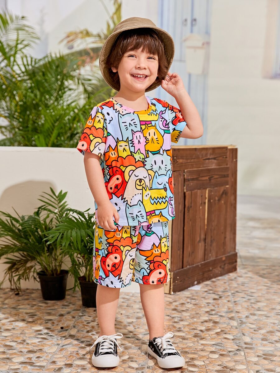 SHEIN 兒童卡通圖形短袖t恤和短褲 - 彩色 - 查看 1