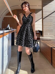 DAZY 碎花後拉鏈吊帶連衣裙 - 黑色 - 查看 7