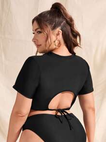 SHEIN Swim Curve 大碼素色短袖後背繫帶坦基尼上衣 - 黑色 - 查看 1