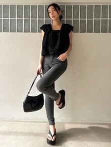 DAZY Solid Square Neck Sleeveless Blouse - Black - View 5