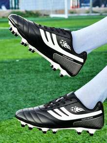 Hombres con patrón de rayas de color combinado Zapatos de fútbol con cordón delantero Zapatillas deportivas - Blanco y Negro - Ver 4