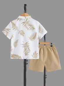 SHEIN Young Boy Tropical Print Shirt & Drawstring Waist Shorts