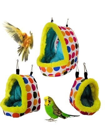 1个棉质鸟窝，适用于鹦鹉、仓鼠、松鼠等小型宠物，保暖舒适。