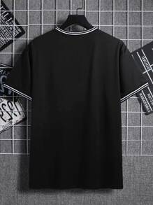 Manfinity Homme 男士幾何印花條紋飾邊T恤 - 黑色 - 查看 2