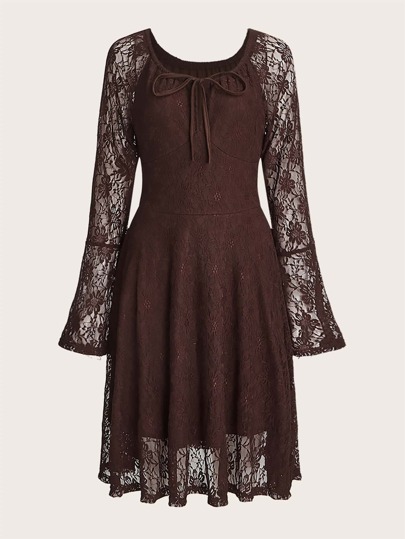 فستان دانتيل ربطة امامية