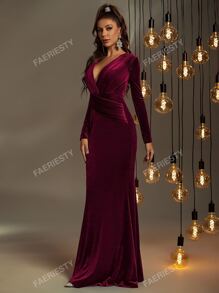 Faeriesty Surplice Neck Mermaid Hem Velvet Formal Dress Elegant Long Sleeve Prom Evening Wedding Guest Gown, For Graduation, Dinner Party Dress