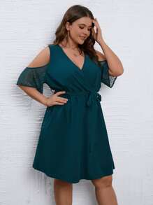 SHEIN Clasi Đầm Plus Size Thắt lưng Cắt ra Trọn gói màu trơn Giải trí - Màu xanh ngọc - Xem 3