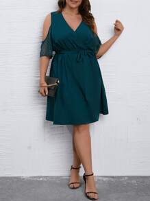 SHEIN Clasi Đầm Plus Size Thắt lưng Cắt ra Trọn gói màu trơn Giải trí - Màu xanh ngọc - Xem 6