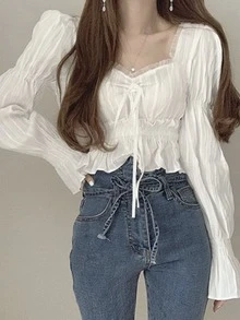 Blusa unicolor ribete fruncido con cordón delantero bajo con fruncido - Blanco - Ver 3