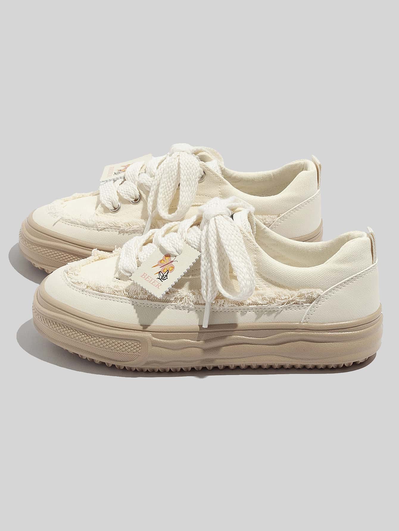 女士蝴蝶和字母圖案毛邊緣前綁帶休閒運動帆布鞋