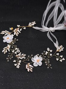 花和人造珍珠裝飾新娘髮帶