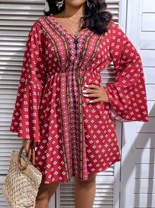 SHEIN Holidaya Plus Geo Print Trumpet Sleeve Dress - Multicolor - View 8