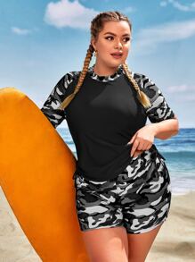 Swim SPRTY Set tankini con estampado de camuflaje Camisa nadar de manga raglán corta & Shorts 2 piezas rashguard Traje de baño - Multicolor - Ver 4