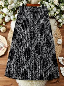 Mulvari Plus Paisley Scarf Print Pleated Skirt - Black - View 2