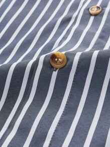 Manfinity NXTstreet Men Striped Print Button Up Shirt - Blue and White - View 4