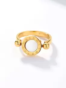 Anillo con diseño de números romanos con diseño redondo