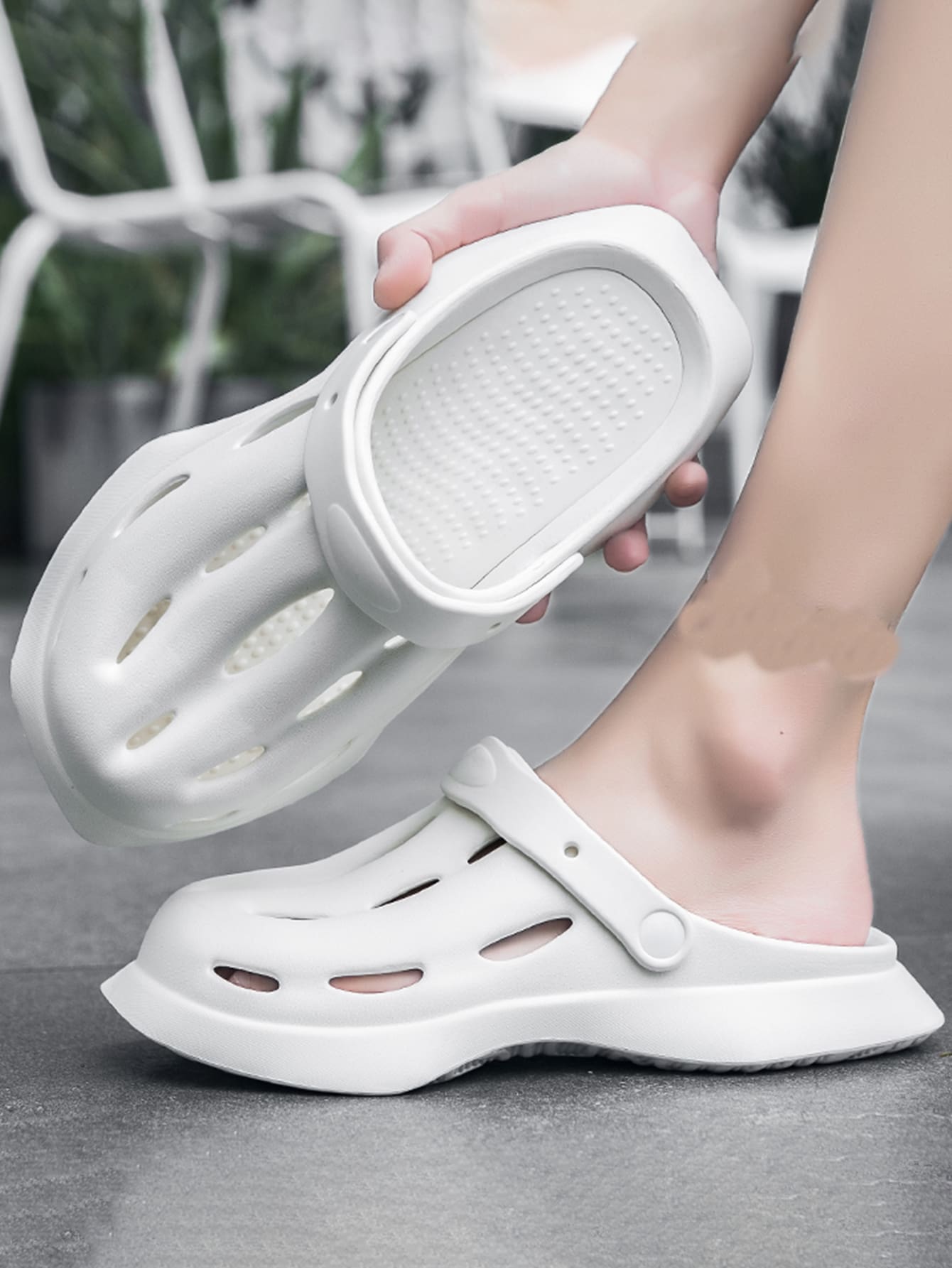 Men Hollow Out Vented Clogs, Sporty Outdoor EVA Clogs | SHEIN USA