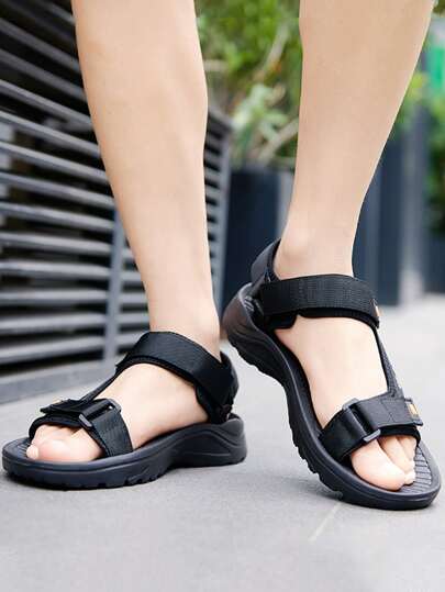 Sandal