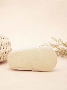 嬰兒系帶設計運動鞋白色板鞋