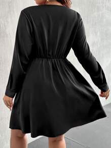 Celure 大碼素色前繫帶連衣裙 - 黑色 - 查看 2