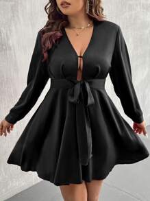 Celure 大碼素色前繫帶連衣裙 - 黑色 - 查看 5