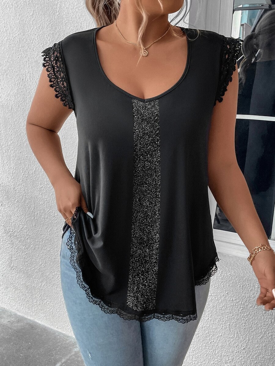 SHEIN LUNE 大碼蕾絲邊T恤 - 黑色 - 查看 1