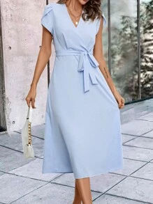 SHEIN Clasi 花瓣袖繫腰帶洋裝