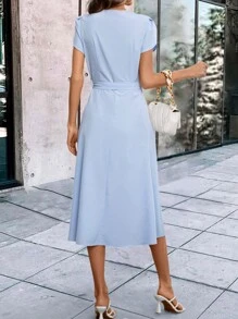 SHEIN Clasi 花瓣袖繫腰帶洋裝