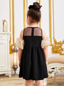 SHEIN Toddler Girls Cold Shoulder Bow Front Contrast Mesh Dress - Black - View 2