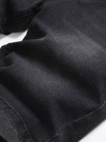 Manfinity Men Cat Scratch Bermuda Denim Shorts - Black - View 3