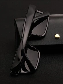 Men Square Frame Sunglasses - Black - View 2