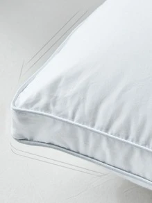 一個純白色3D枕芯，家居床上用枕芯，舒適的枕芯