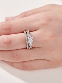 AIHUASI مجموعة خواتم زفاف من الفضة الإسترليني 925 عبارة عن قطعتين للنساء بحجر الزيركونيا عالية الجودة بقطعة 0.8 قيراط بقطع الألماس بتصميم الأميرة بمقاس 6 * 6 مم، مجوهرات رومانسية هدية عيد الحب