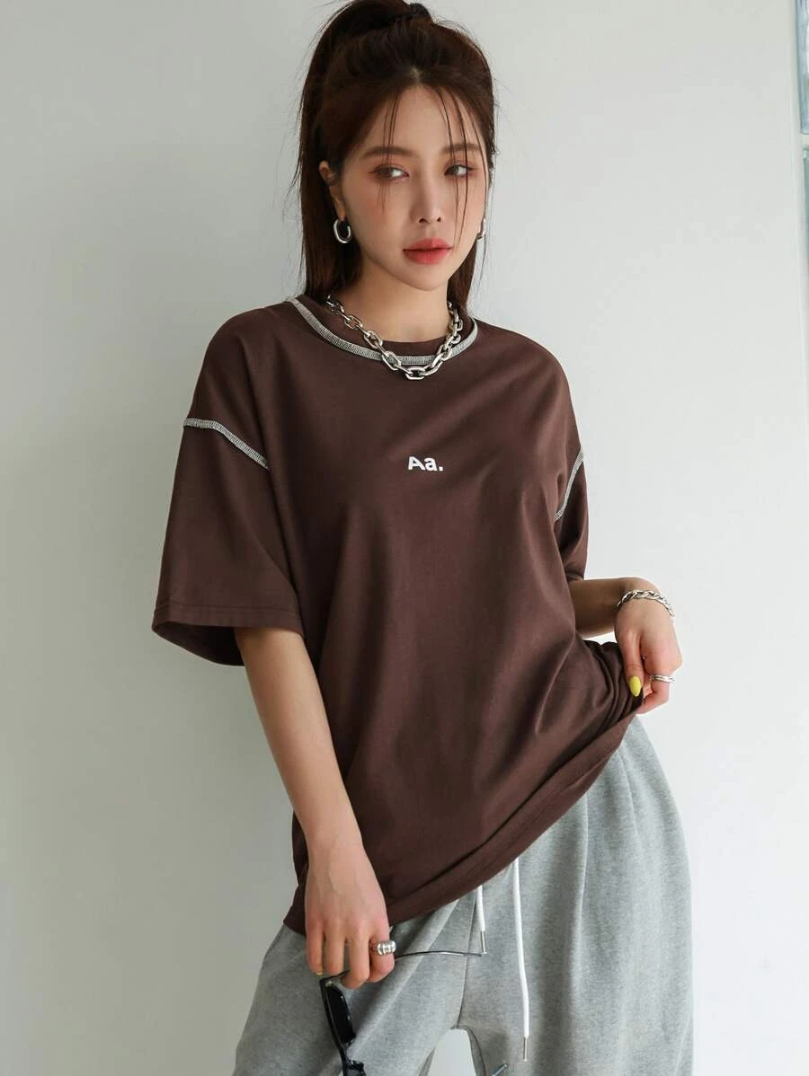 DAZY Letter Graphic Drop Shoulder Top-stitching Tee - Coffee Brown - View 1