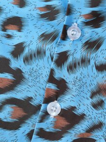 ROMWE MEN Street Life 男士豹纹口袋贴布衬衫，学校 - 藍色 - 查看 5