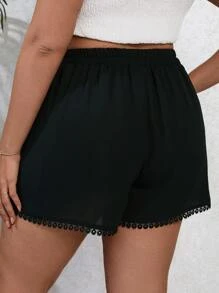 SHEIN VCAY Plus Guipure Lace Trim Tassel Tie Waist Shorts - Black - View 2