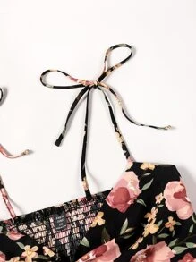 SHEIN Holidaya Plus Floral Print Tie Shoulder Cami Top & Shorts - Multicolor - View 3